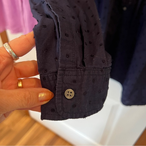 Ladies Large Set of 2 Like NEW Blouses: Loft Lavender + GAP Navy Dot - Picture 12 of 14